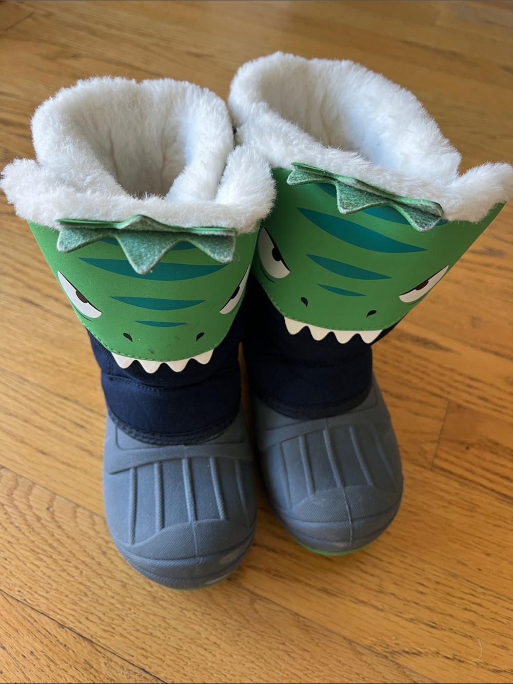 Cat & Jack Green Dino Kids Rain & Snow Boots with White Plush Lining